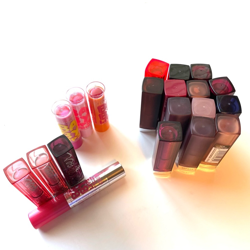 Huge Maybelline Lipstick Bundle